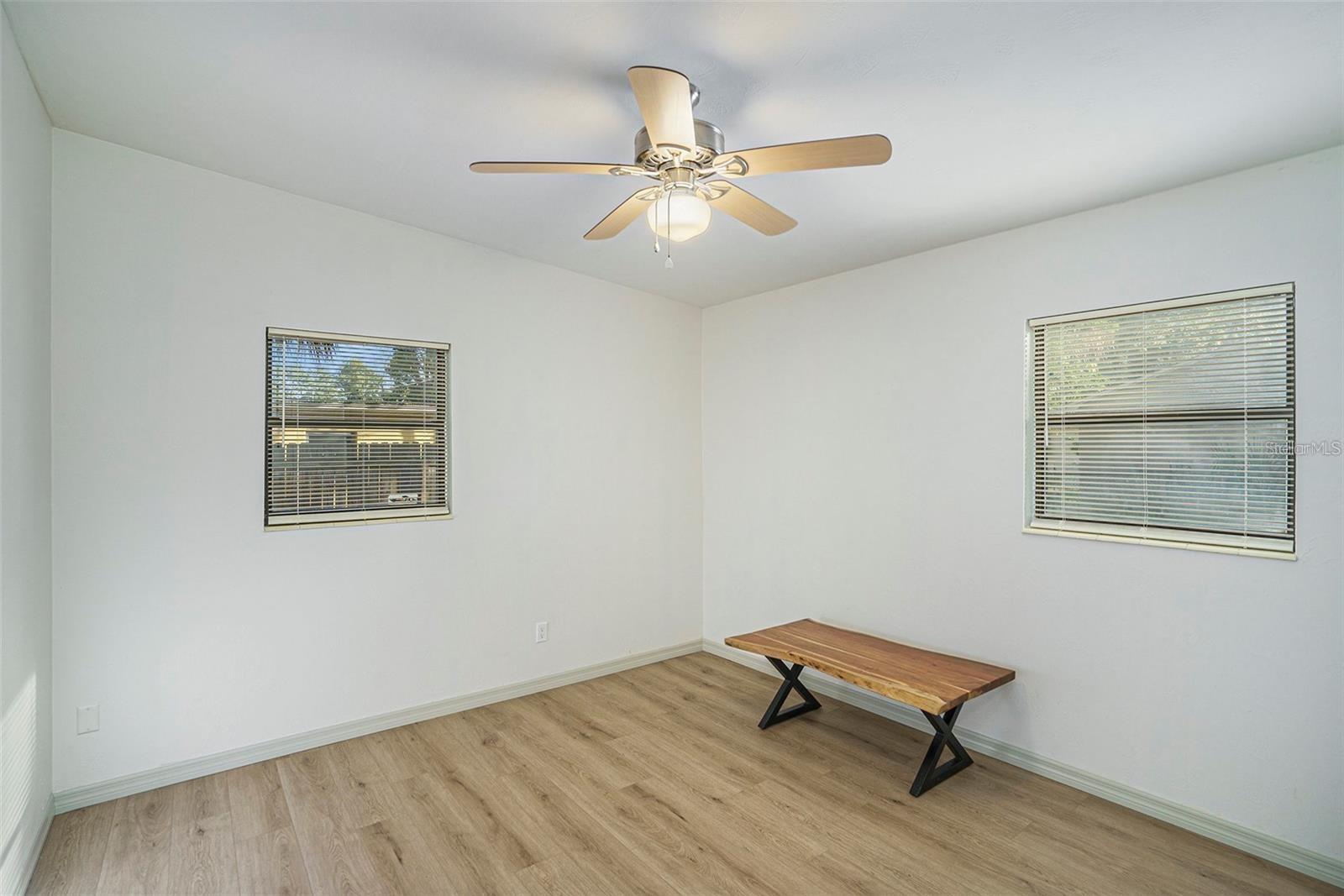 10111 N OLA AVE, TAMPA, FL, 33612