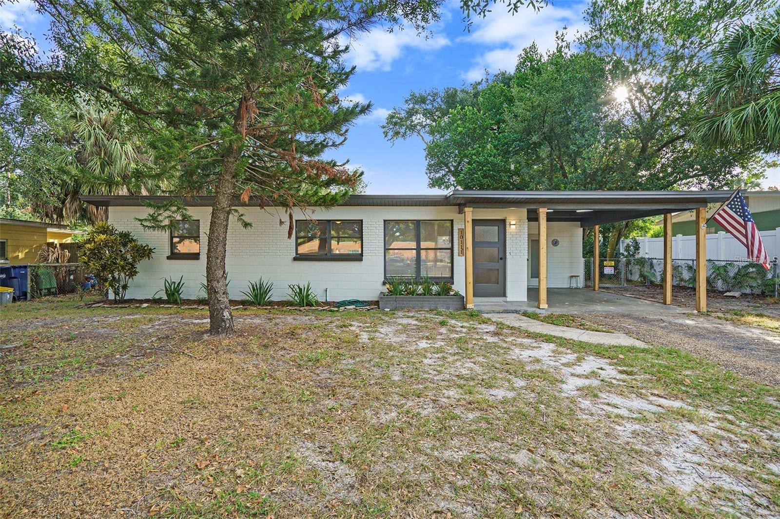 10111 N OLA AVE, TAMPA, FL, 33612