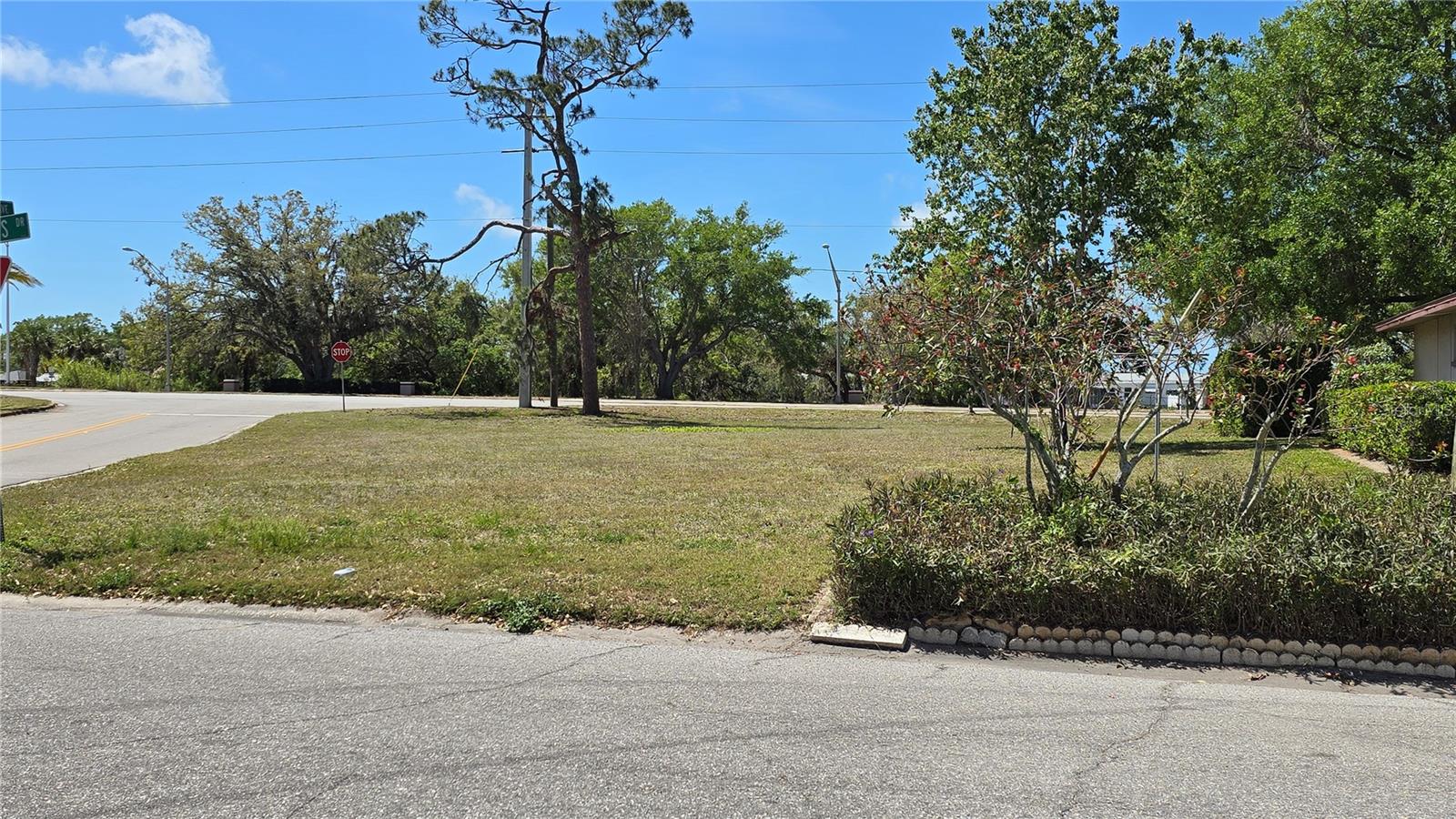 TBA GOLDEN SANDS DR, SARASOTA, FL, 34232