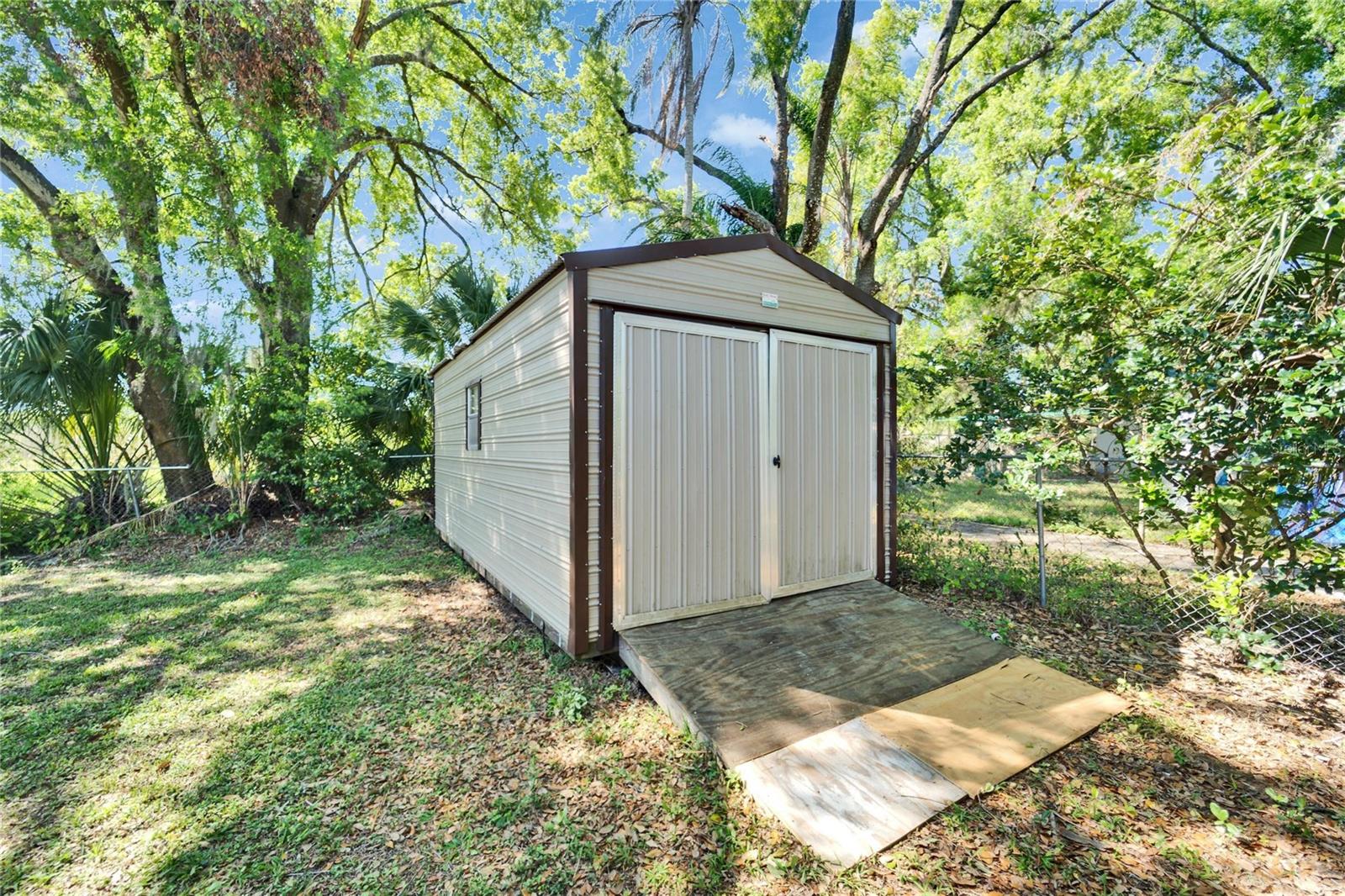 513 E LANGFORD DR, PLANT CITY, FL, 33563