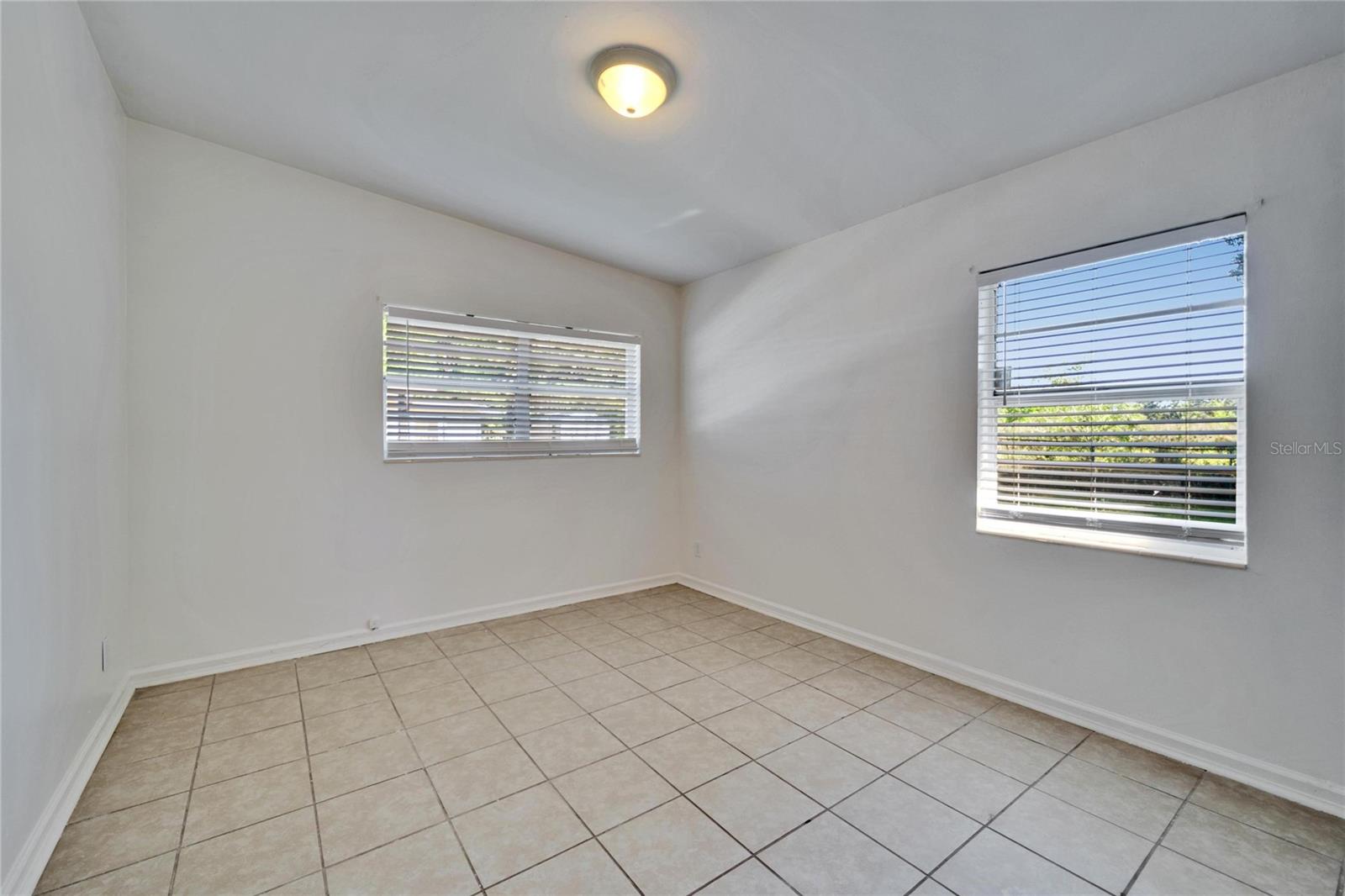 513 E LANGFORD DR, PLANT CITY, FL, 33563