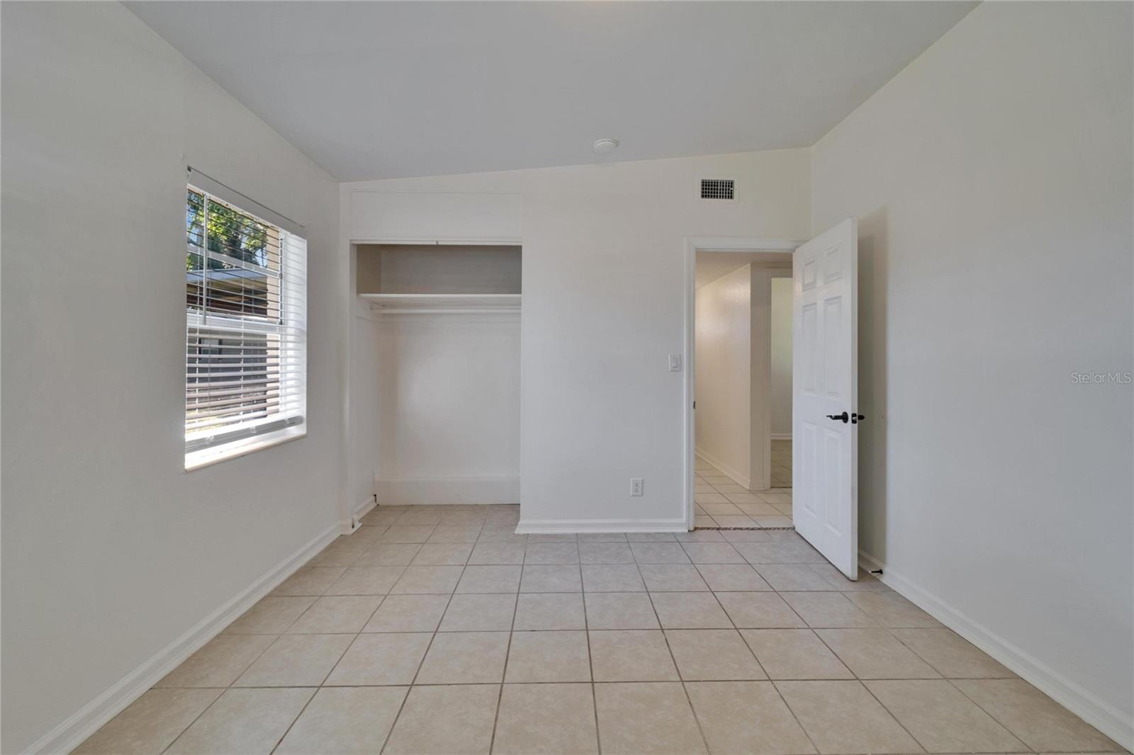513 E LANGFORD DR, PLANT CITY, FL, 33563