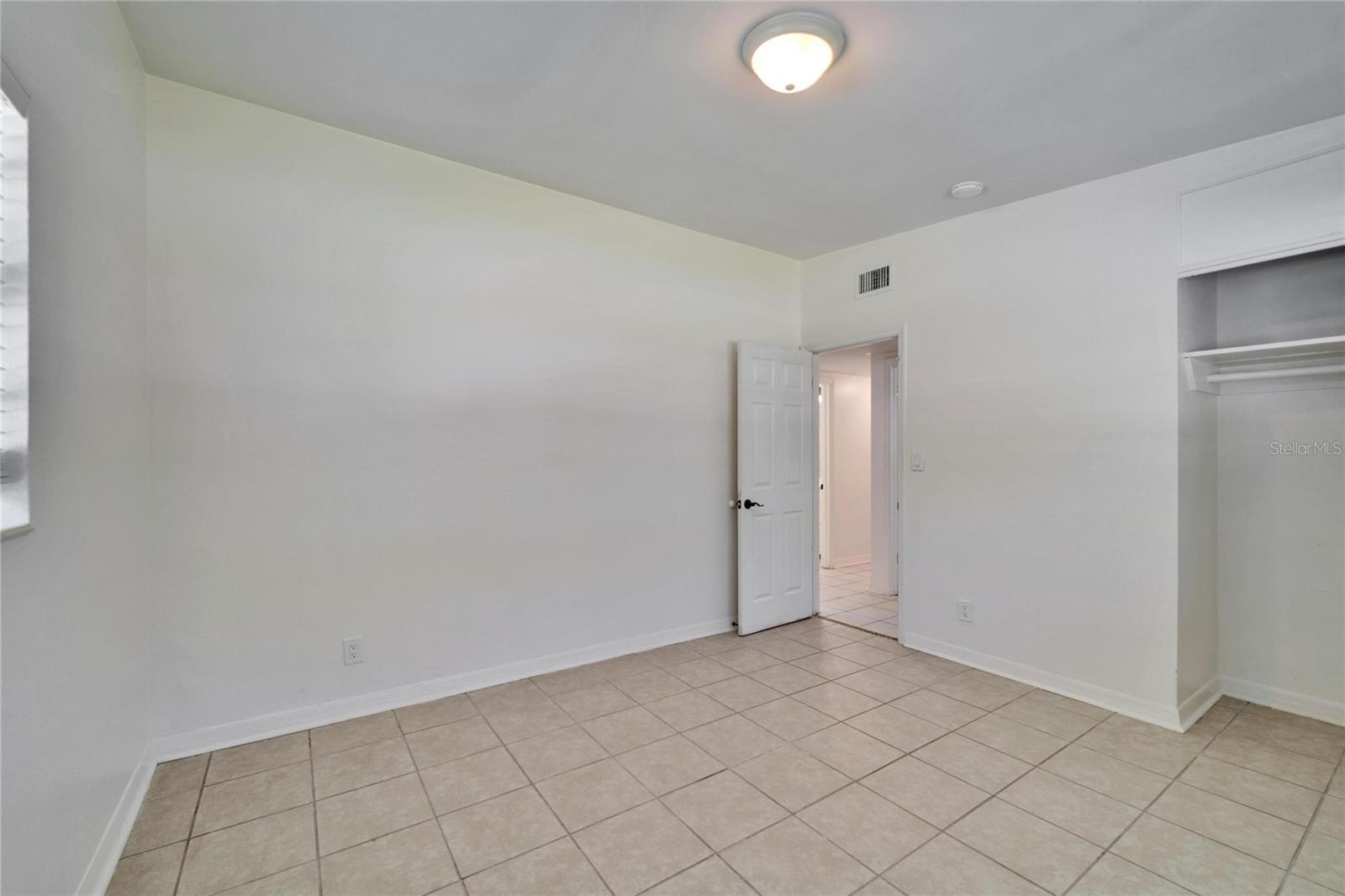 513 E LANGFORD DR, PLANT CITY, FL, 33563