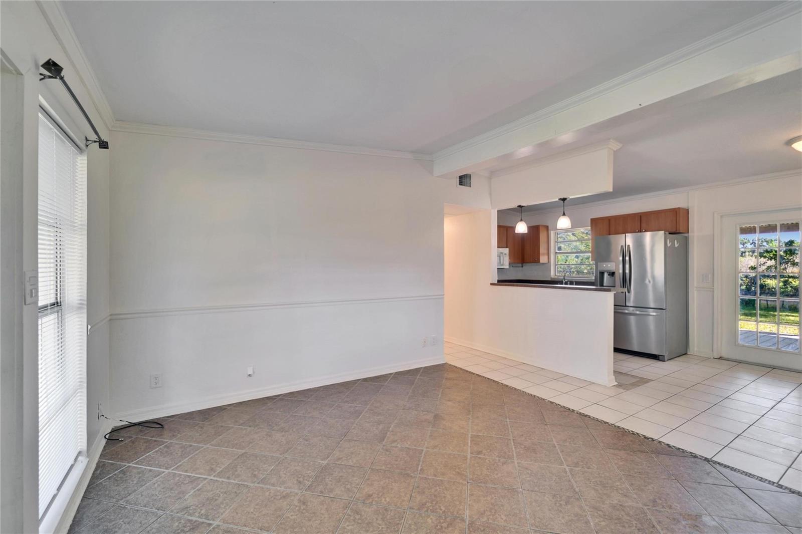 513 E LANGFORD DR, PLANT CITY, FL, 33563