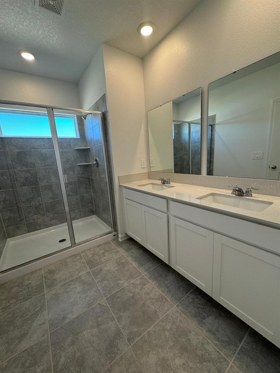 2726 ARMSTRONG AVE, CLERMONT, FL, 34714