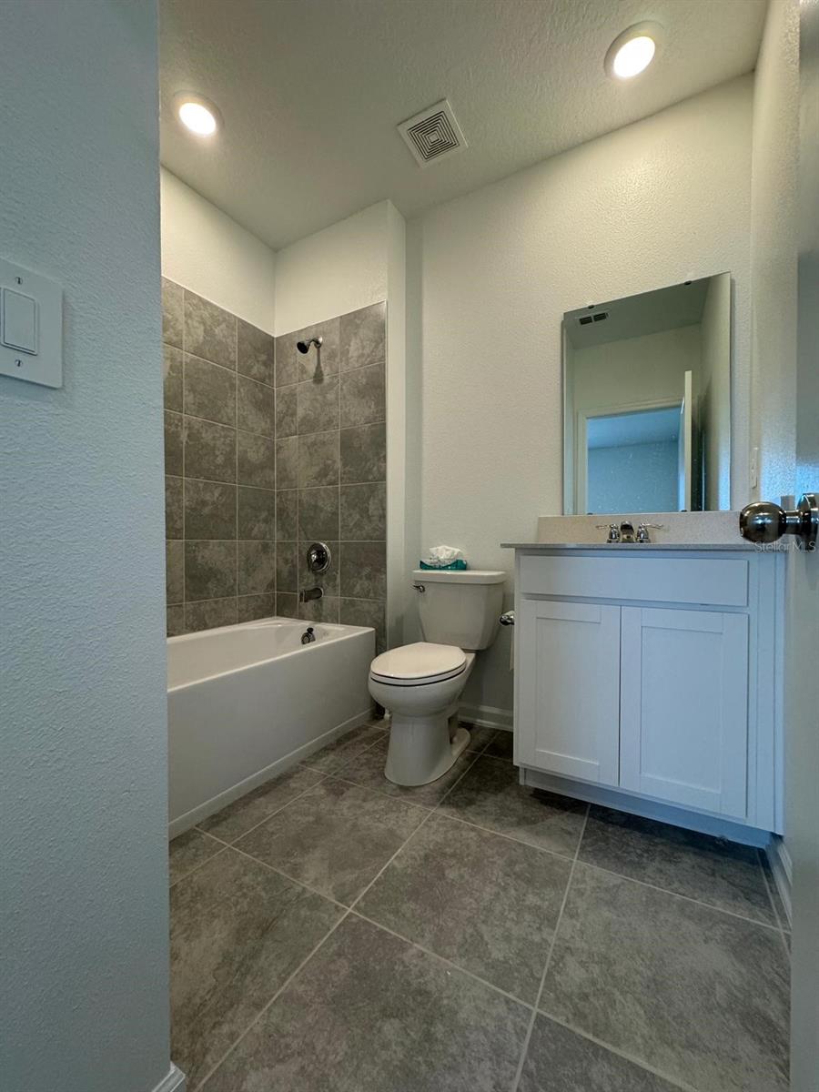 2726 ARMSTRONG AVE, CLERMONT, FL, 34714