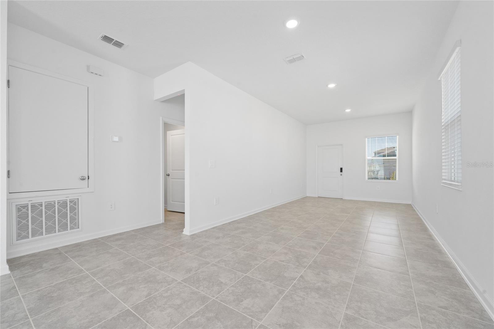 2726 ARMSTRONG AVE, CLERMONT, FL, 34714
