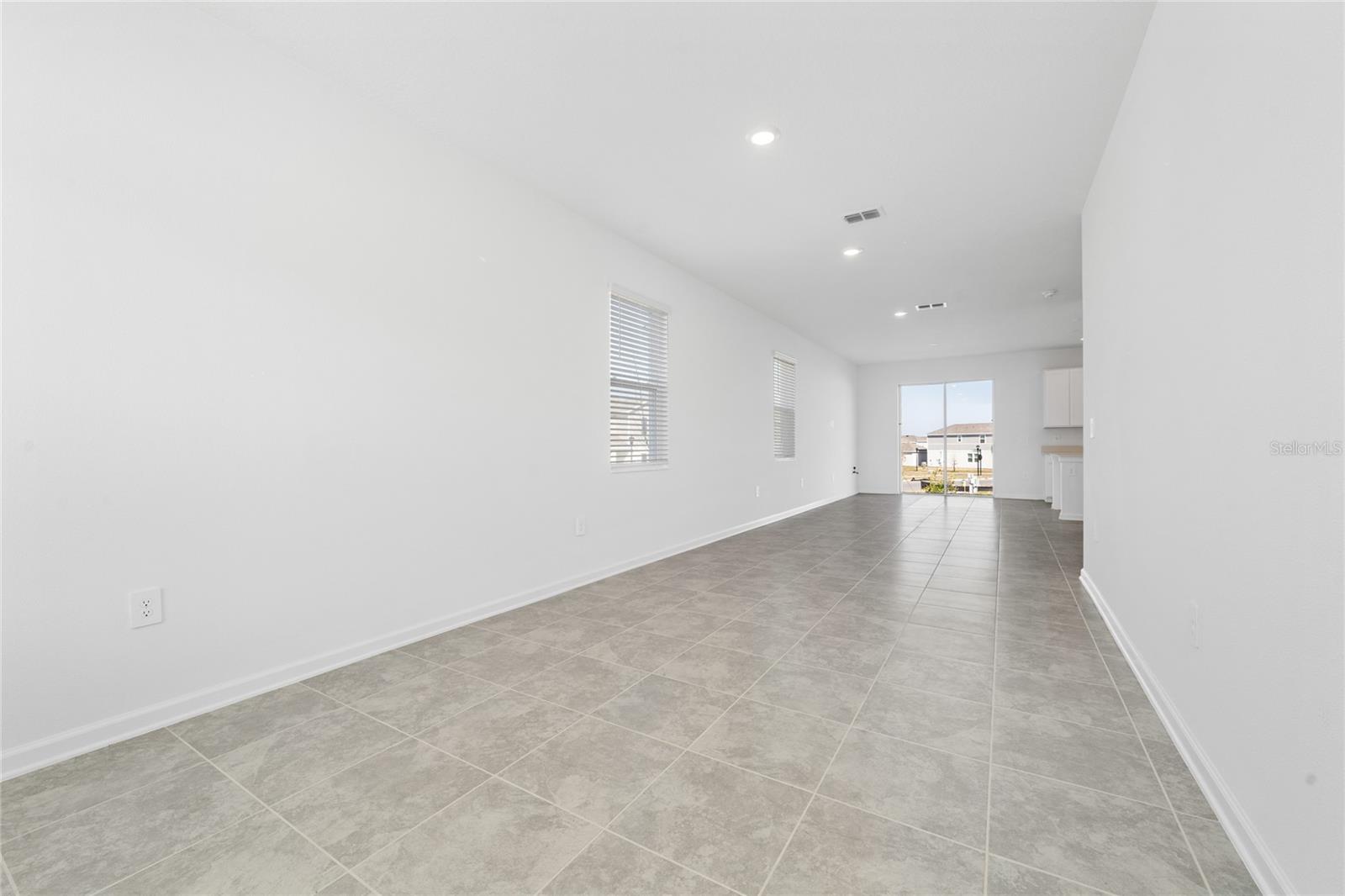 2726 ARMSTRONG AVE, CLERMONT, FL, 34714