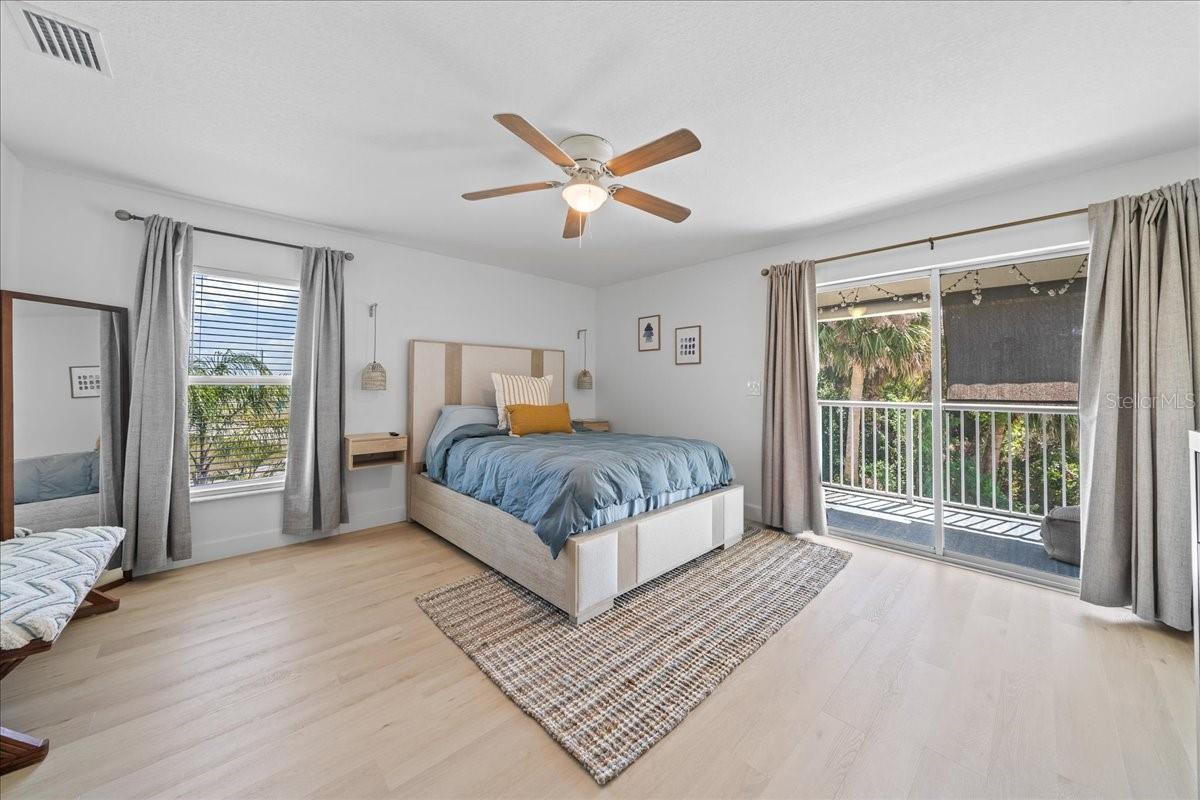 200 CIRCLE AVE, MELBOURNE, FL, 32935