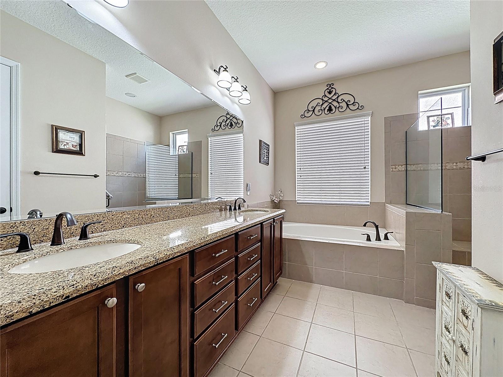 228 BAYOU BEND RD, GROVELAND, FL, 34736