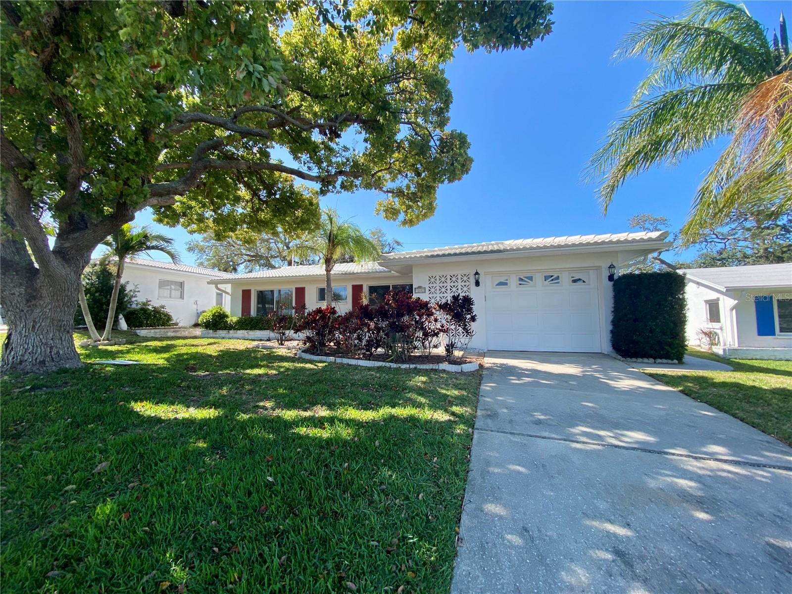 9082 141ST ST, SEMINOLE, FL, 33776