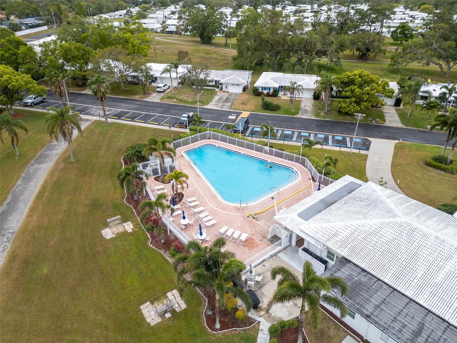 9082 141ST ST, SEMINOLE, FL, 33776