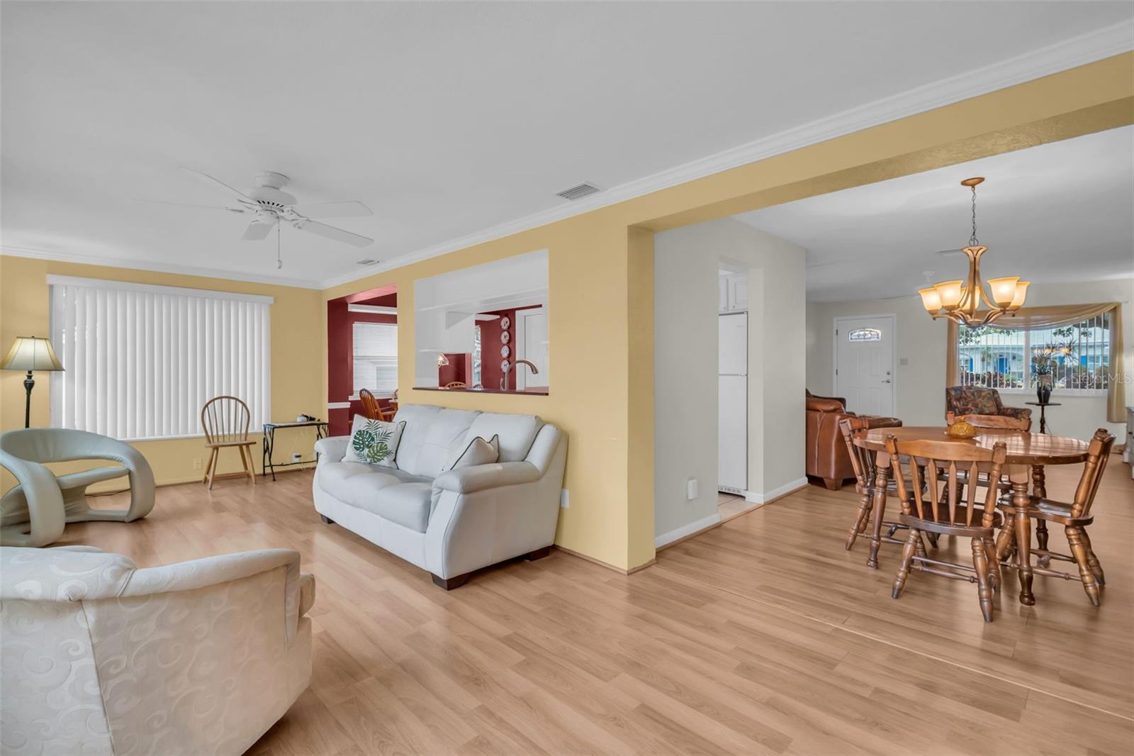 9082 141ST ST, SEMINOLE, FL, 33776