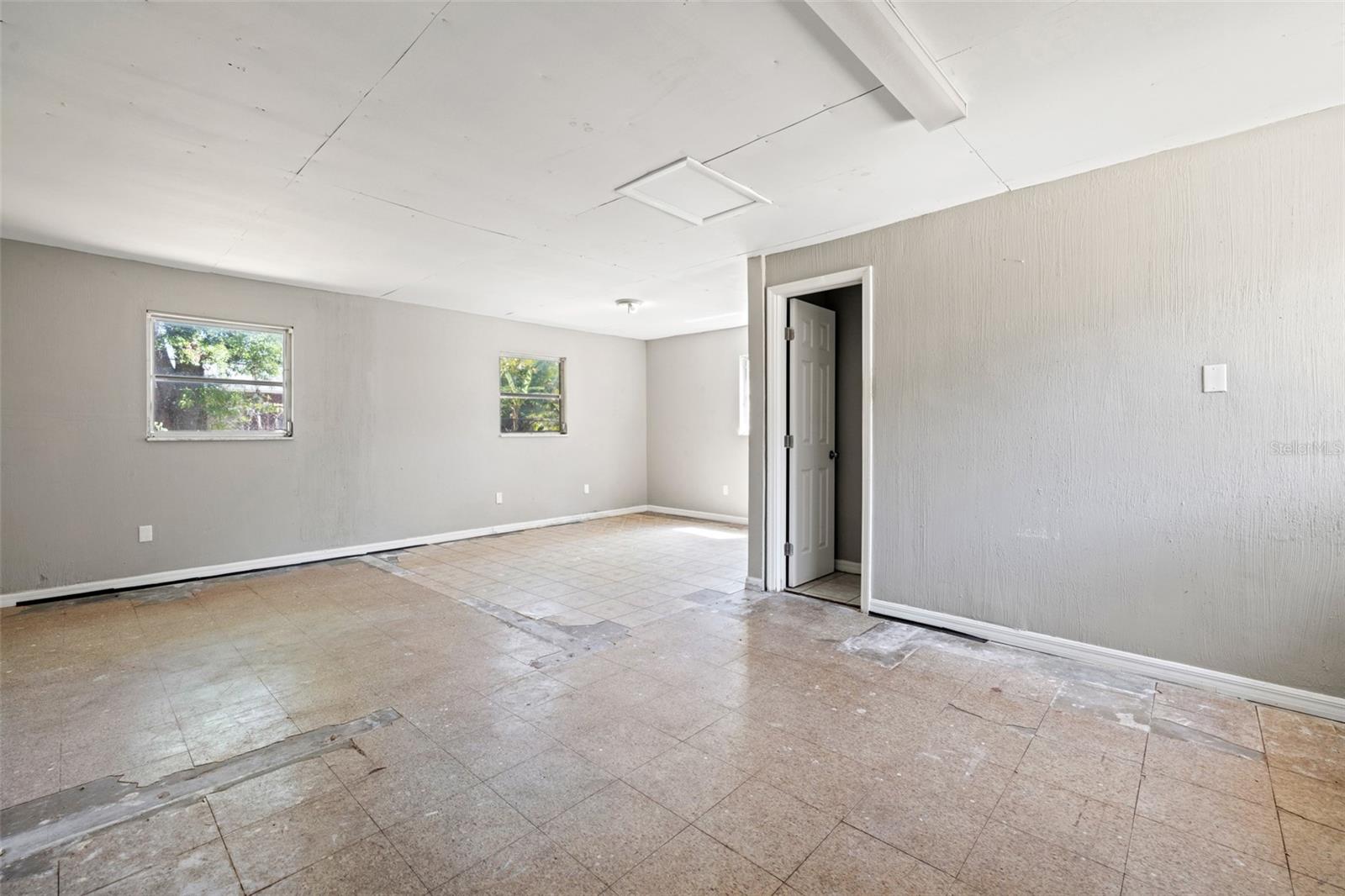 2328 UNITY AVE, FORT MYERS, FL, 33901