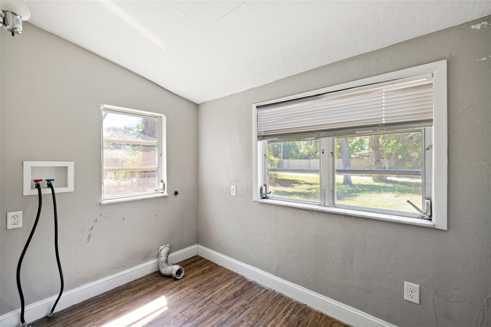 2328 UNITY AVE, FORT MYERS, FL, 33901