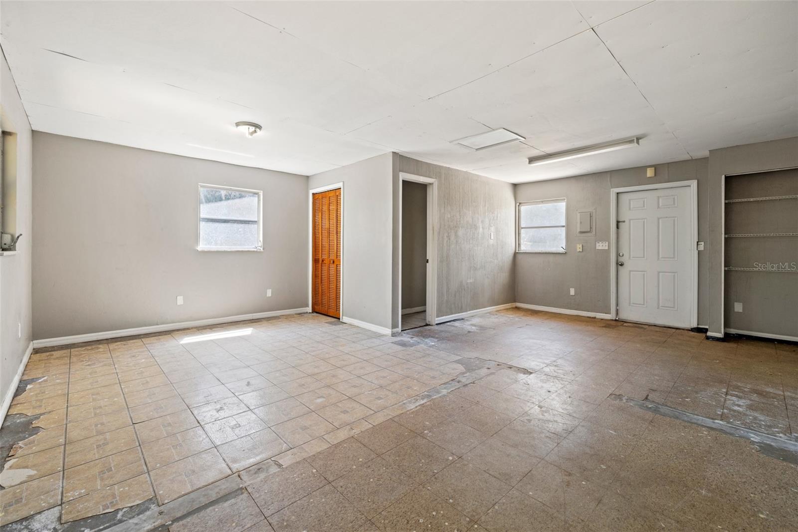 2328 UNITY AVE, FORT MYERS, FL, 33901