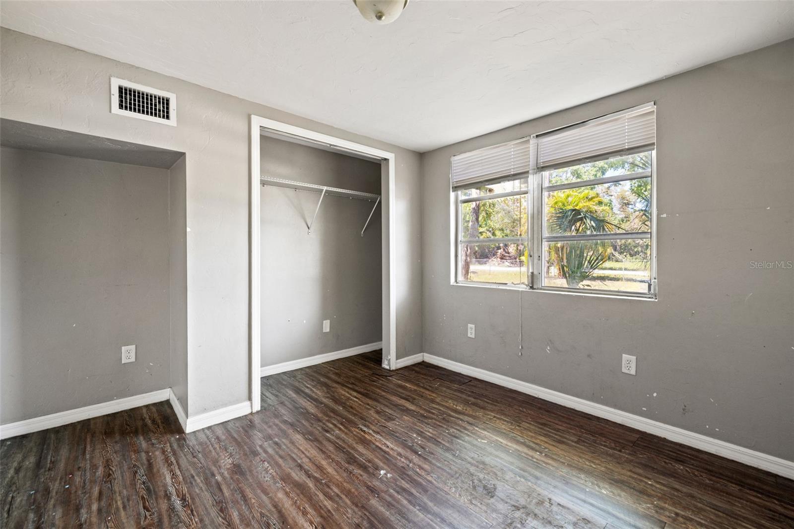 2328 UNITY AVE, FORT MYERS, FL, 33901