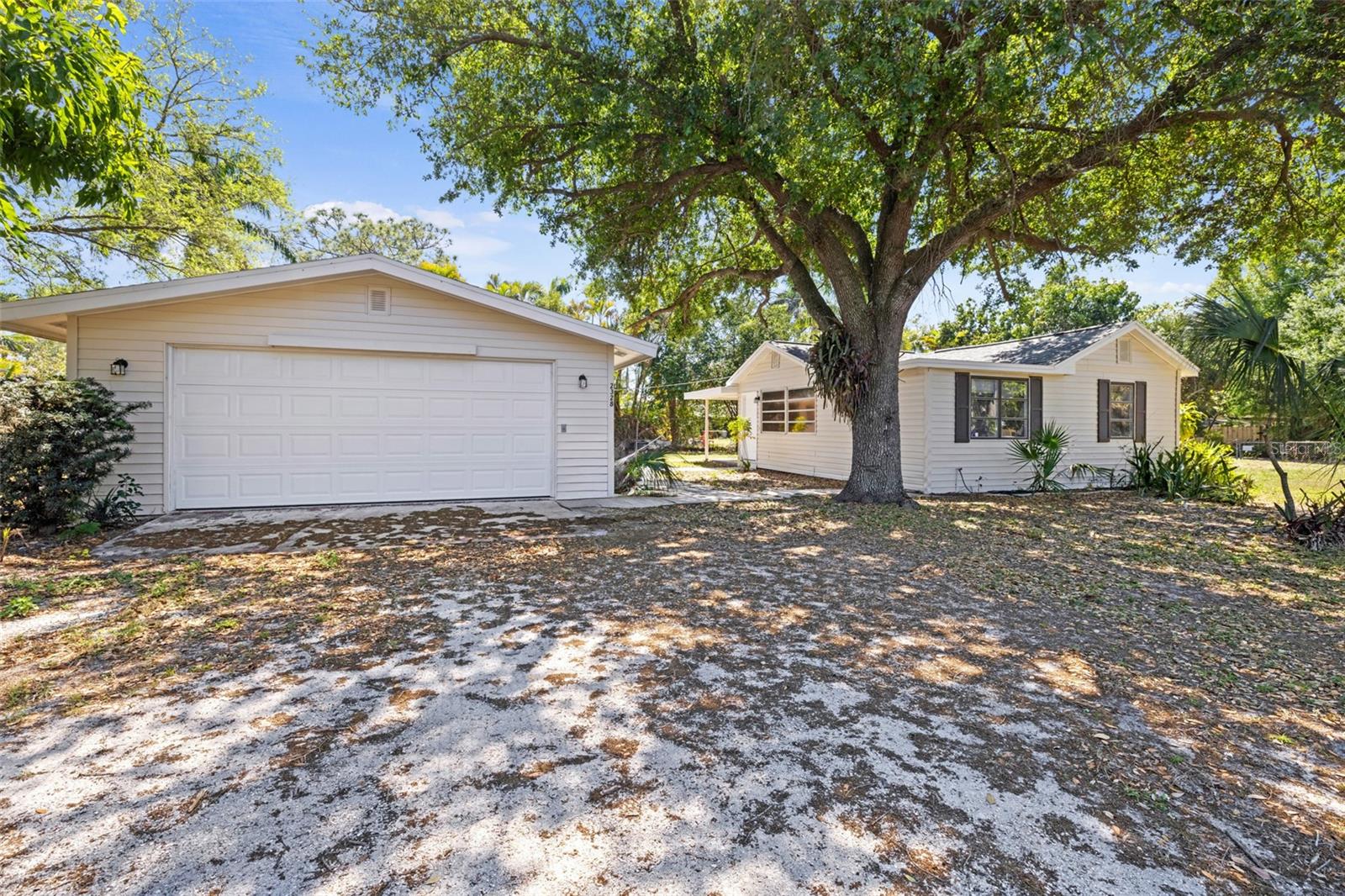 2328 UNITY AVE, FORT MYERS, FL, 33901