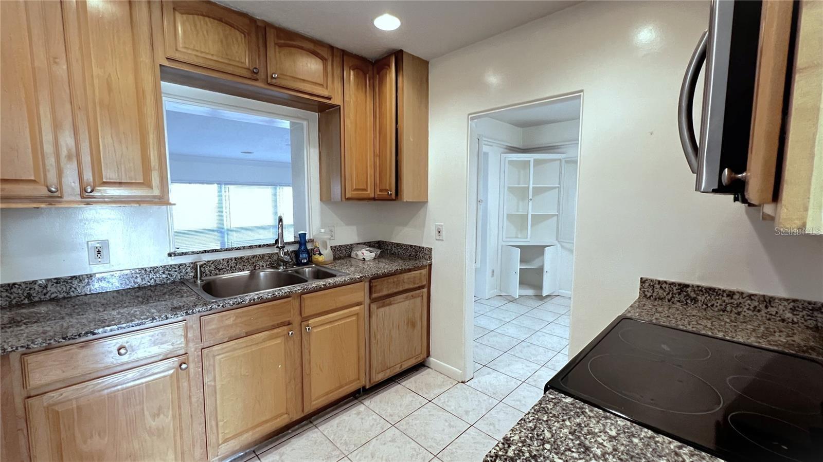 2421 LAURA PL, ORLANDO, FL, 32803