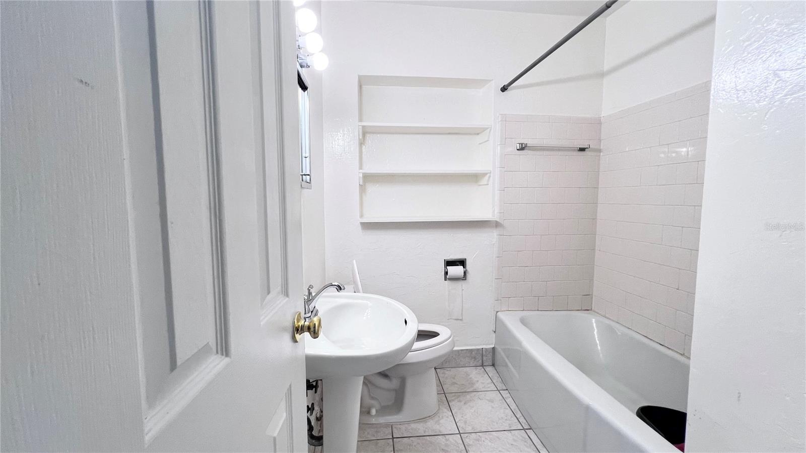 2421 LAURA PL, ORLANDO, FL, 32803