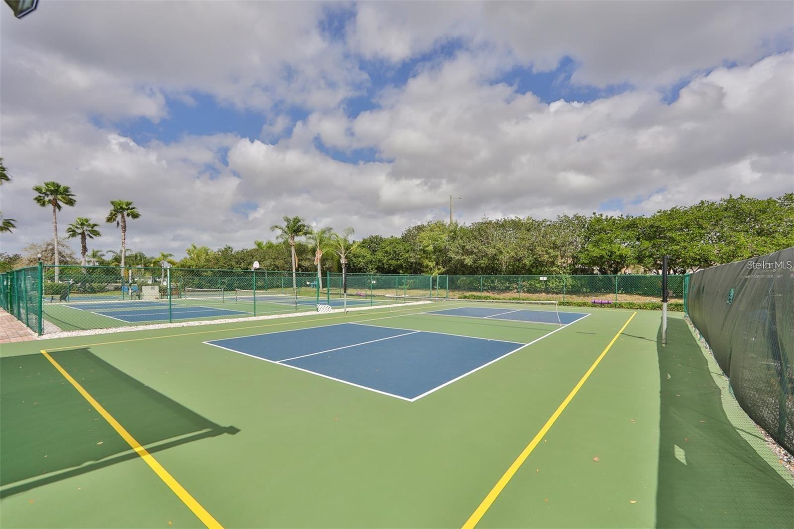 2418 NANTUCKET FIELD WAY, SUN CITY CENTER, FL, 33573