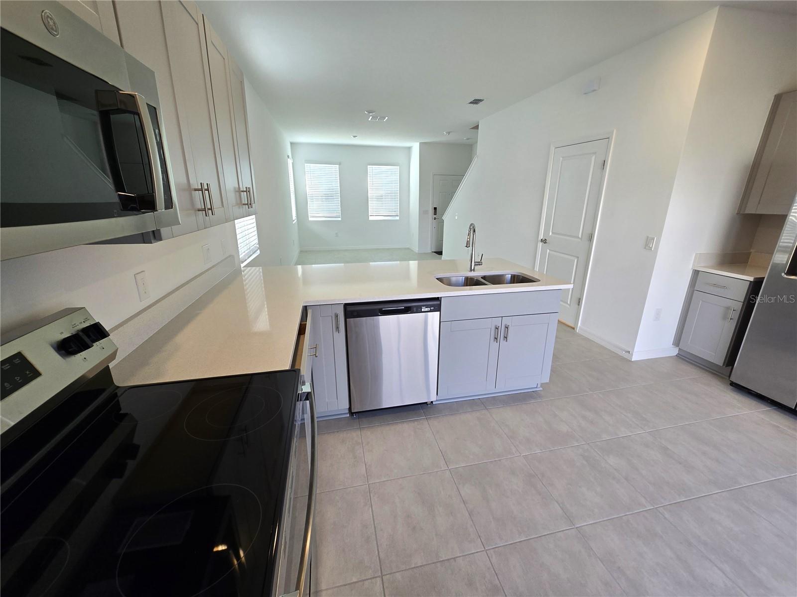 3174 SKYLINE LOOP, KISSIMMEE, FL, 34758
