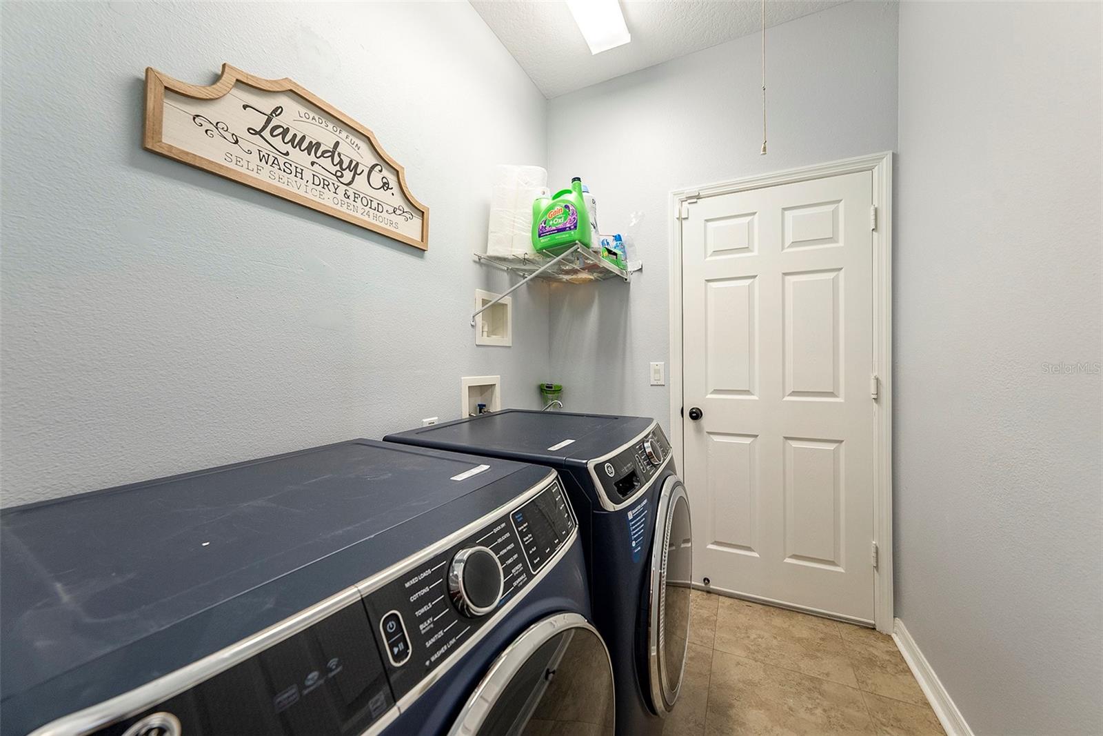 19328 AUTUMN WOODS AVE, TAMPA, FL, 33647