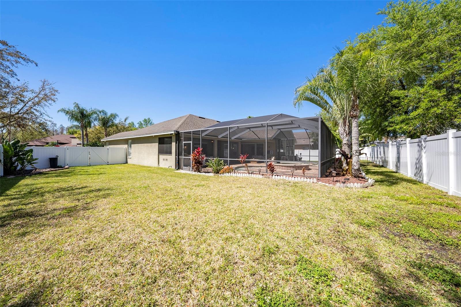 19328 AUTUMN WOODS AVE, TAMPA, FL, 33647
