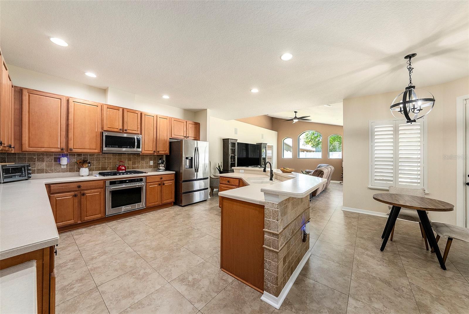 19328 AUTUMN WOODS AVE, TAMPA, FL, 33647
