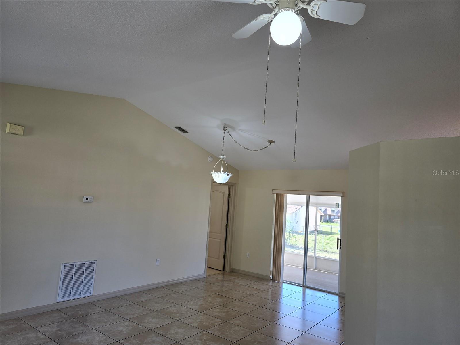 832 SHENANDOAH AVE, DELTONA, FL, 32725