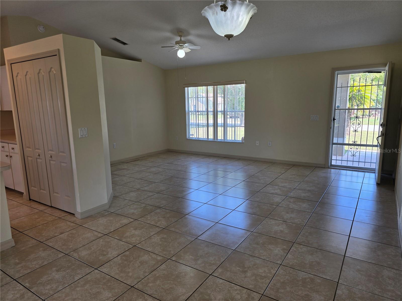 832 SHENANDOAH AVE, DELTONA, FL, 32725