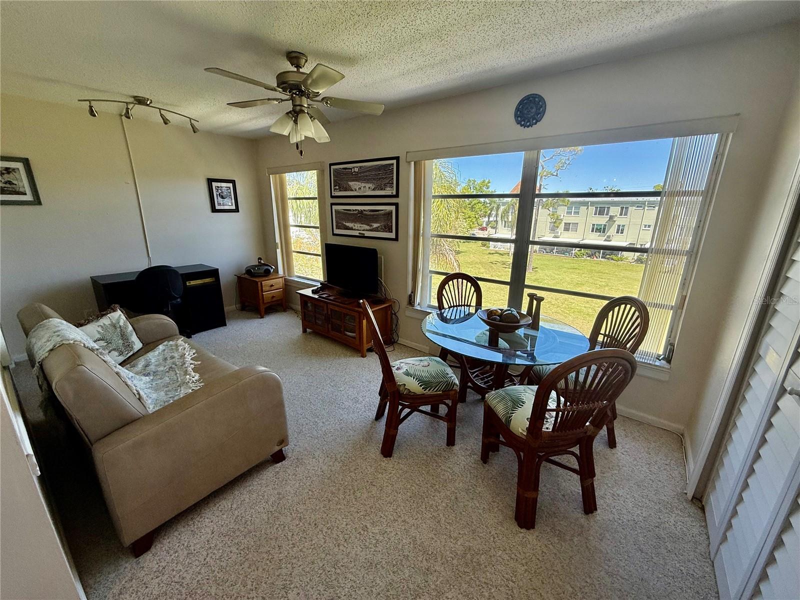 2428 COLUMBIA DR #72, CLEARWATER, FL, 33763