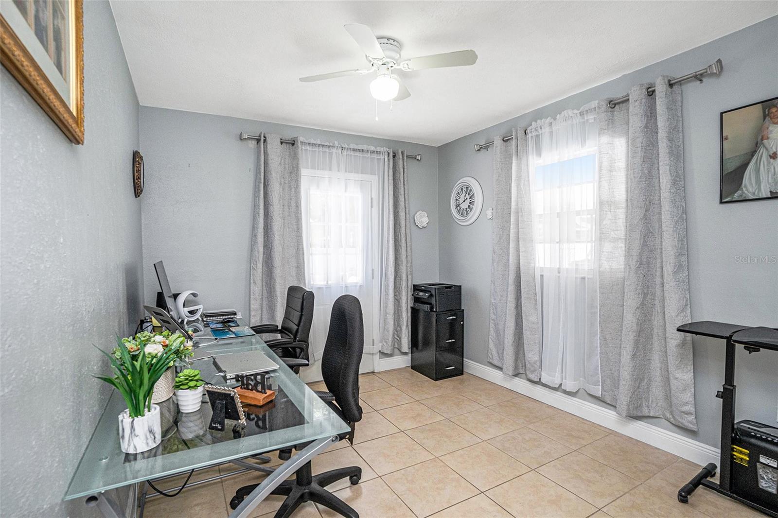 8210 MARIGOLD AVE, TAMPA, FL, 33614