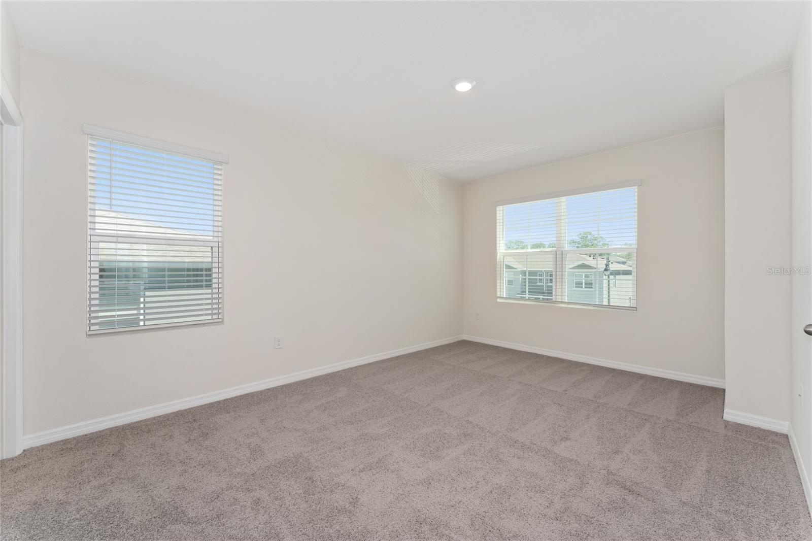 2396 PENGUIN BLVD, DAVENPORT, FL, 33837