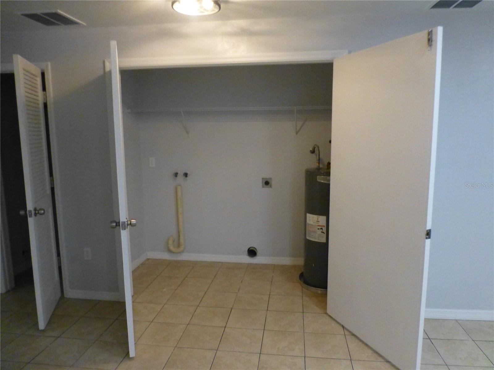 321 JERU BLVD #A, TARPON SPRINGS, FL, 34689