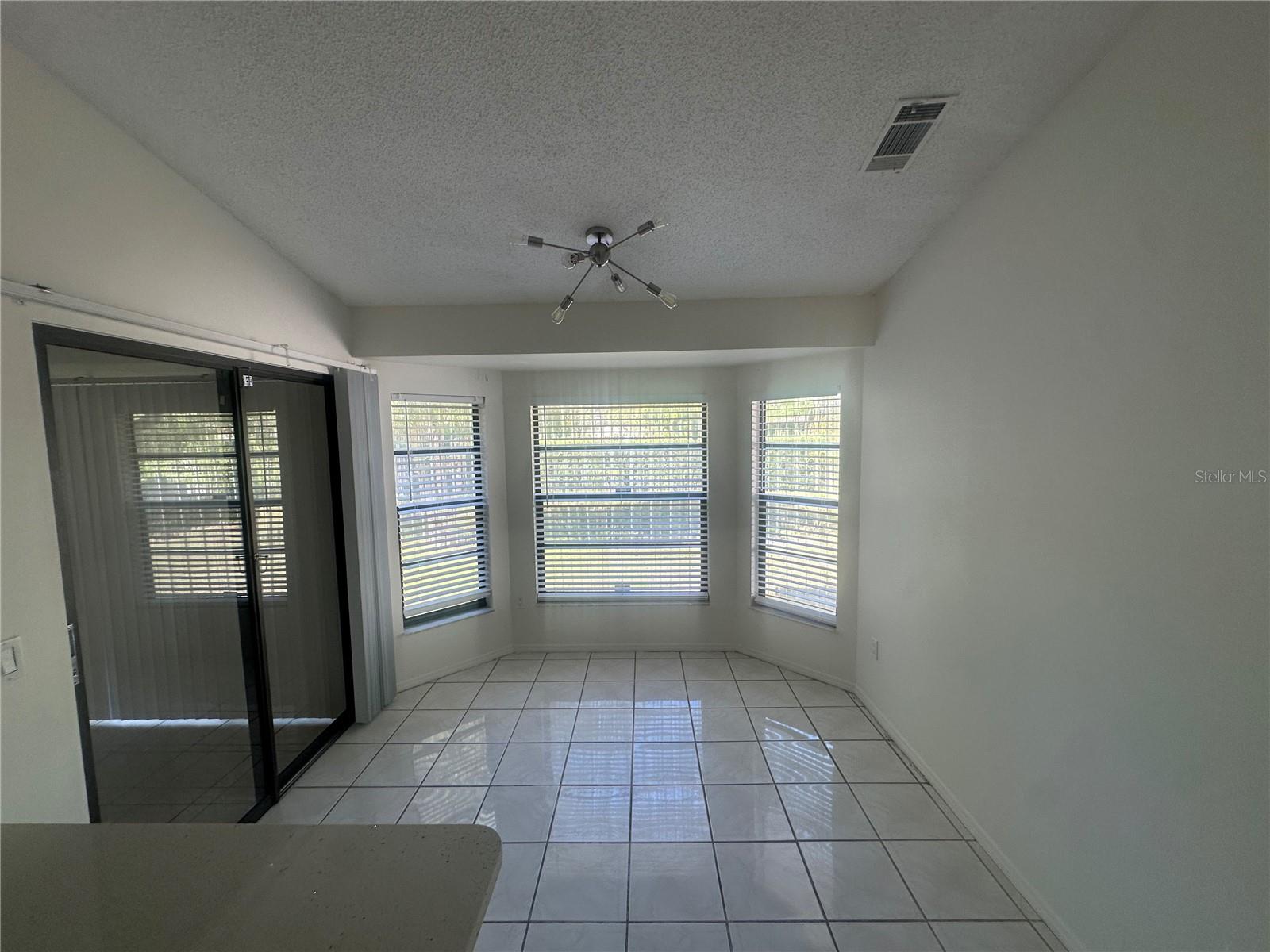 2029 LAKE VIEW BLVD, PORT CHARLOTTE, FL, 33948