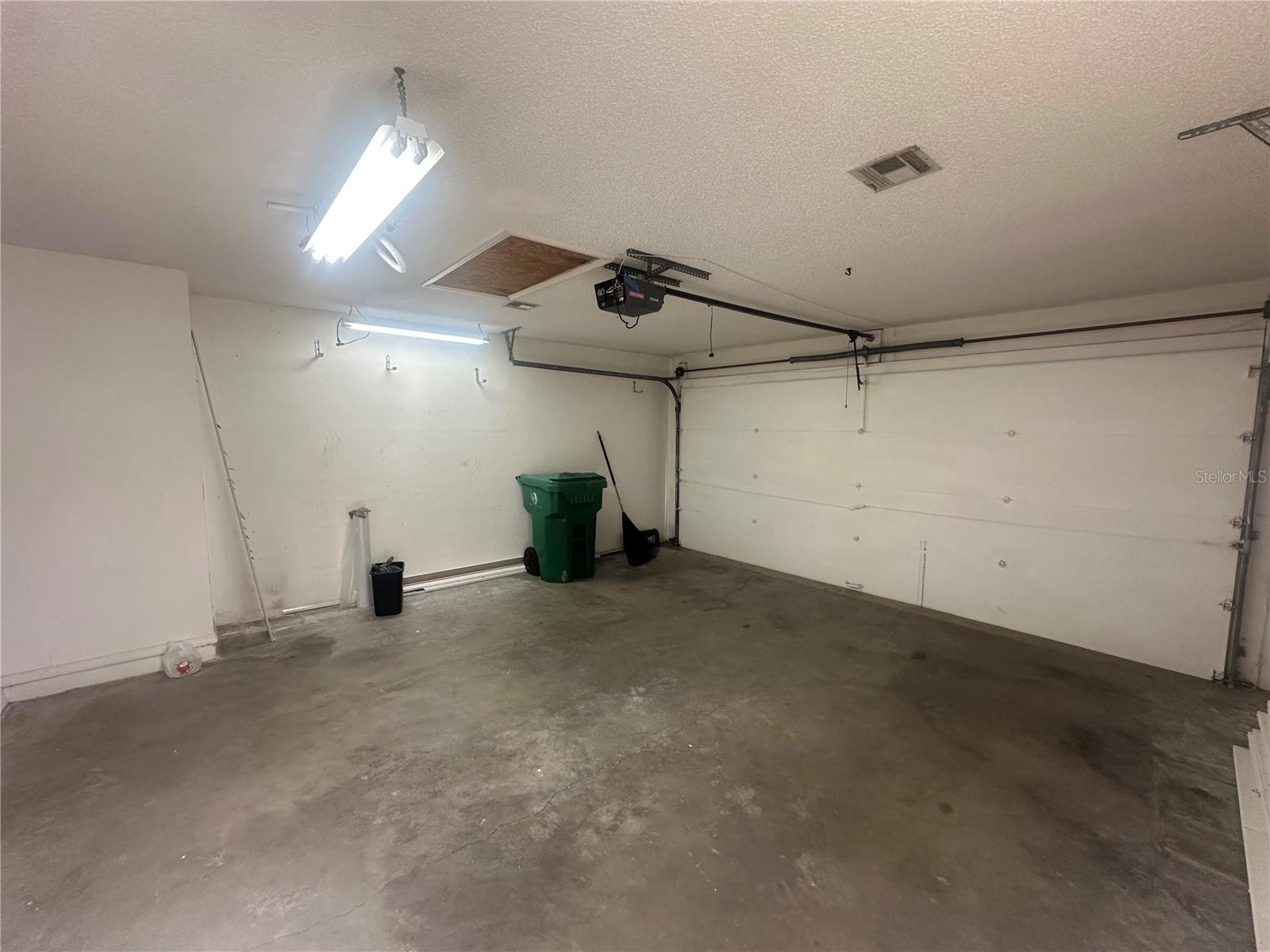 2029 LAKE VIEW BLVD, PORT CHARLOTTE, FL, 33948
