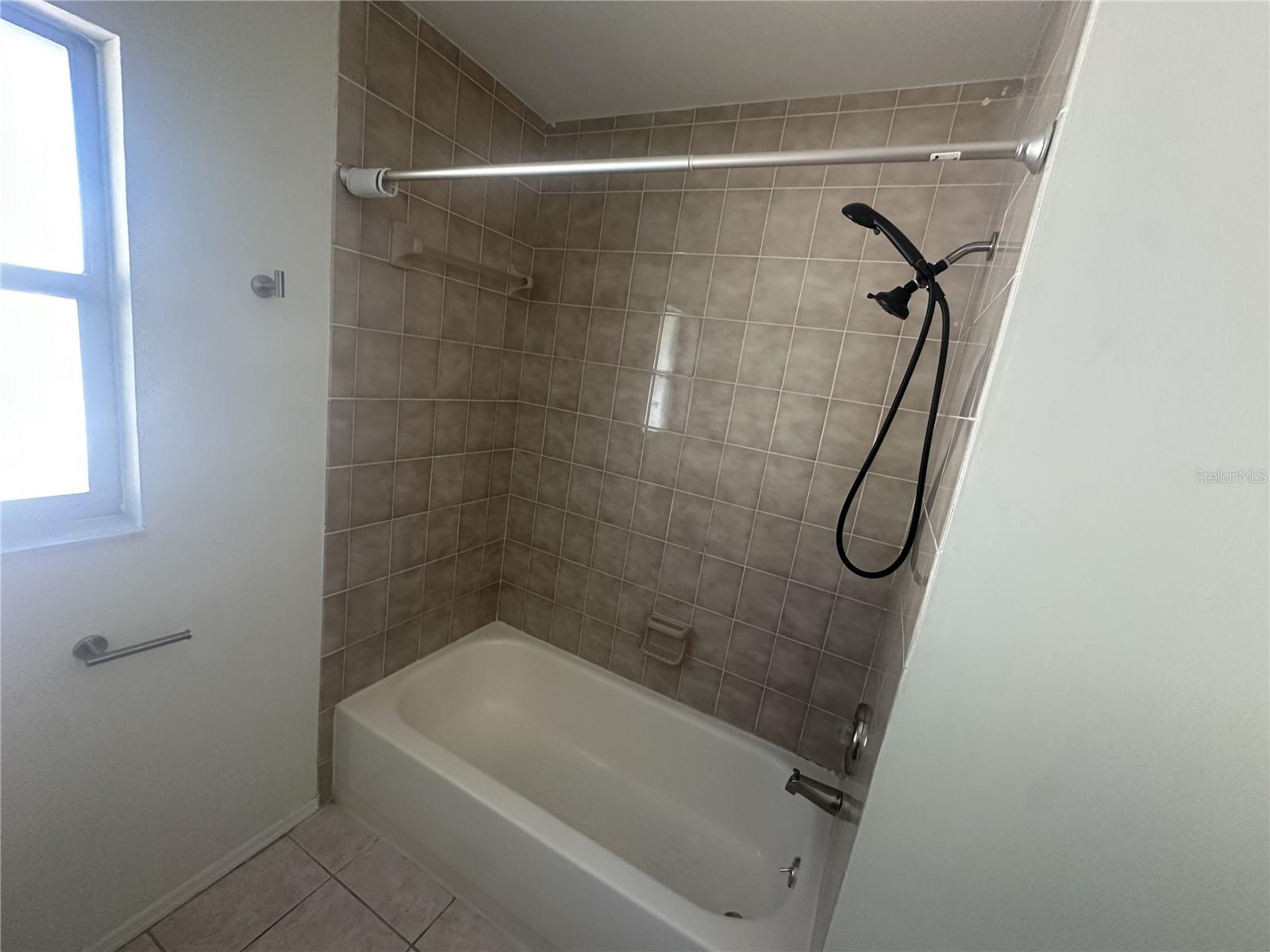 2029 LAKE VIEW BLVD, PORT CHARLOTTE, FL, 33948