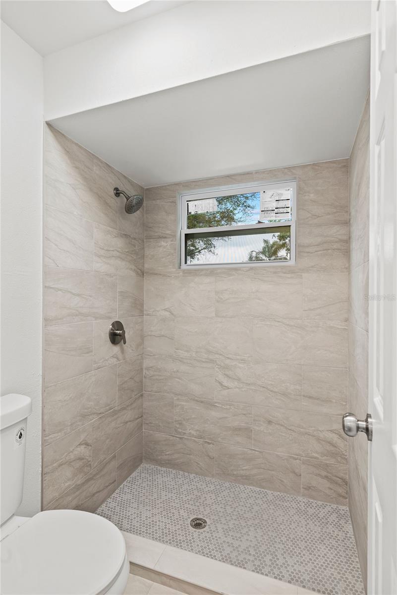 1811 OAKGROVE AVE, DELTONA, FL, 32725