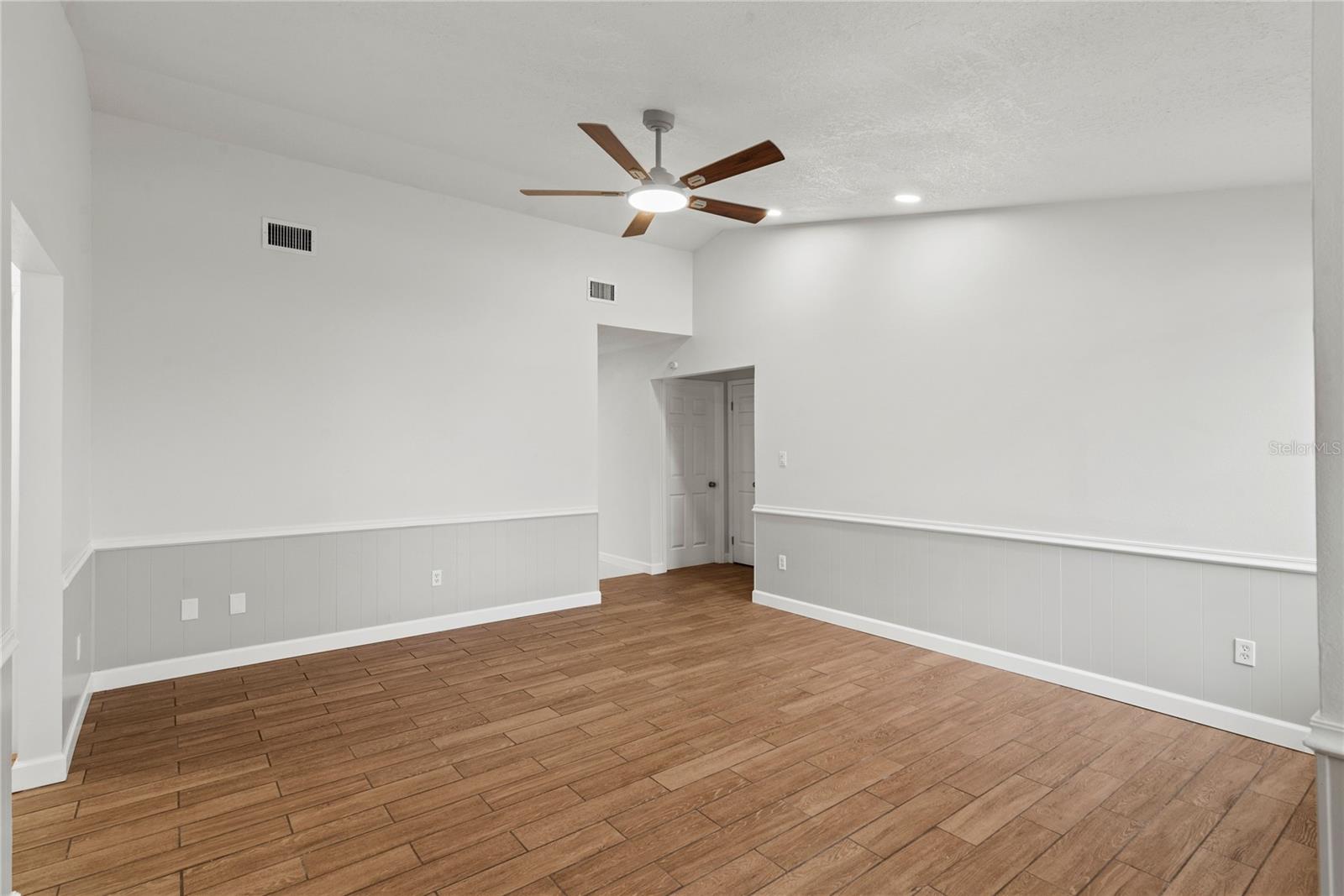 1811 OAKGROVE AVE, DELTONA, FL, 32725