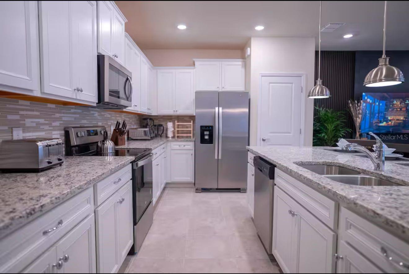 4166 LANA AVE, DAVENPORT, FL, 33897