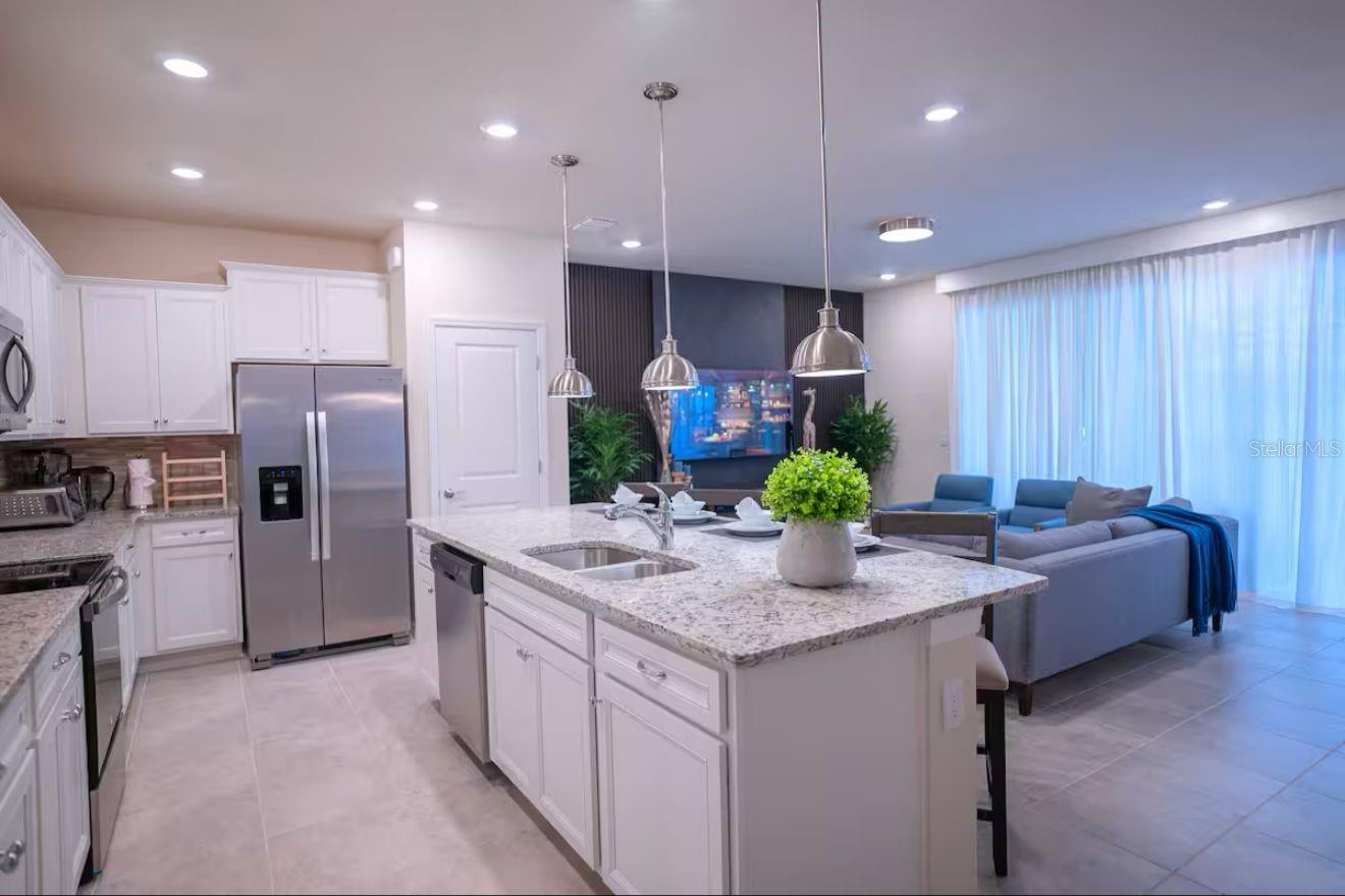 4166 LANA AVE, DAVENPORT, FL, 33897
