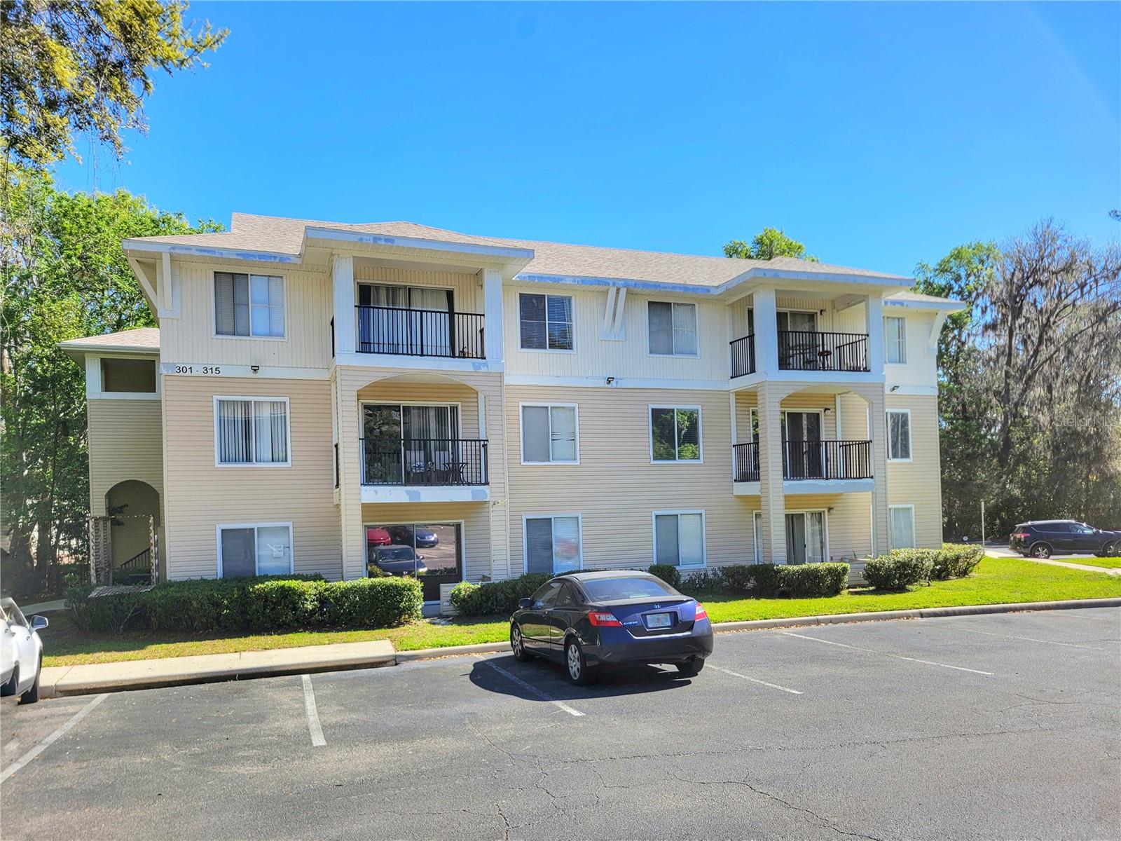 3921 SW 34TH ST #303, GAINESVILLE, FL, 32608