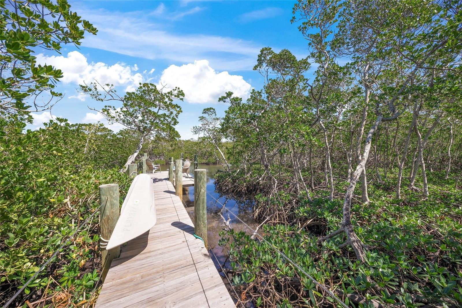 700 TROPICAL CIR, SARASOTA, FL, 34242