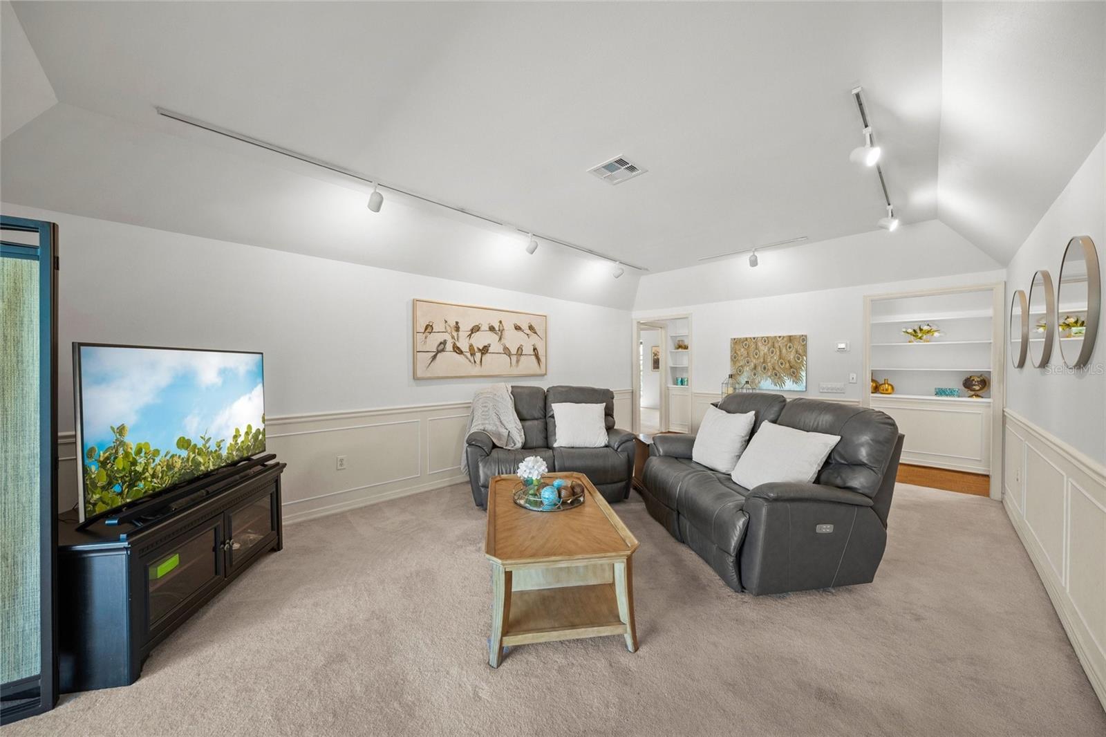 700 TROPICAL CIR, SARASOTA, FL, 34242