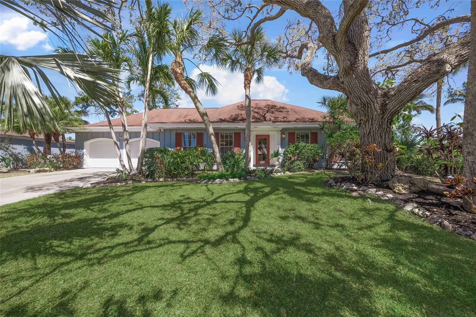 700 TROPICAL CIR, SARASOTA, FL, 34242