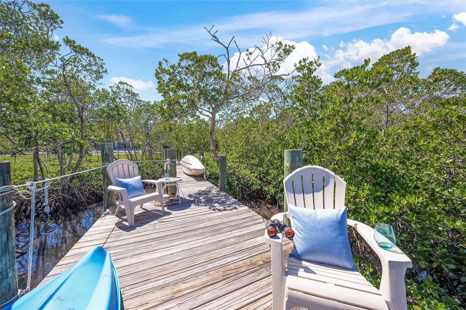 700 TROPICAL CIR, SARASOTA, FL, 34242