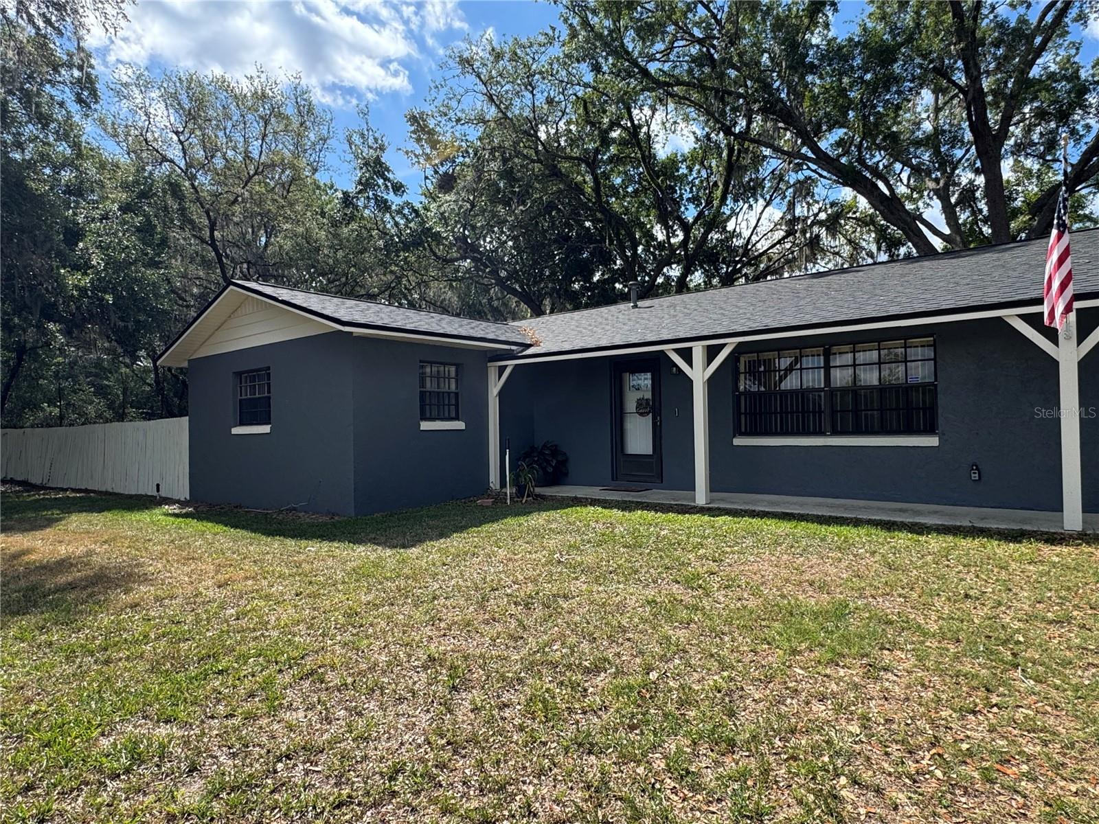 1107 VALLEY RD, FRUITLAND PARK, FL, 34731
