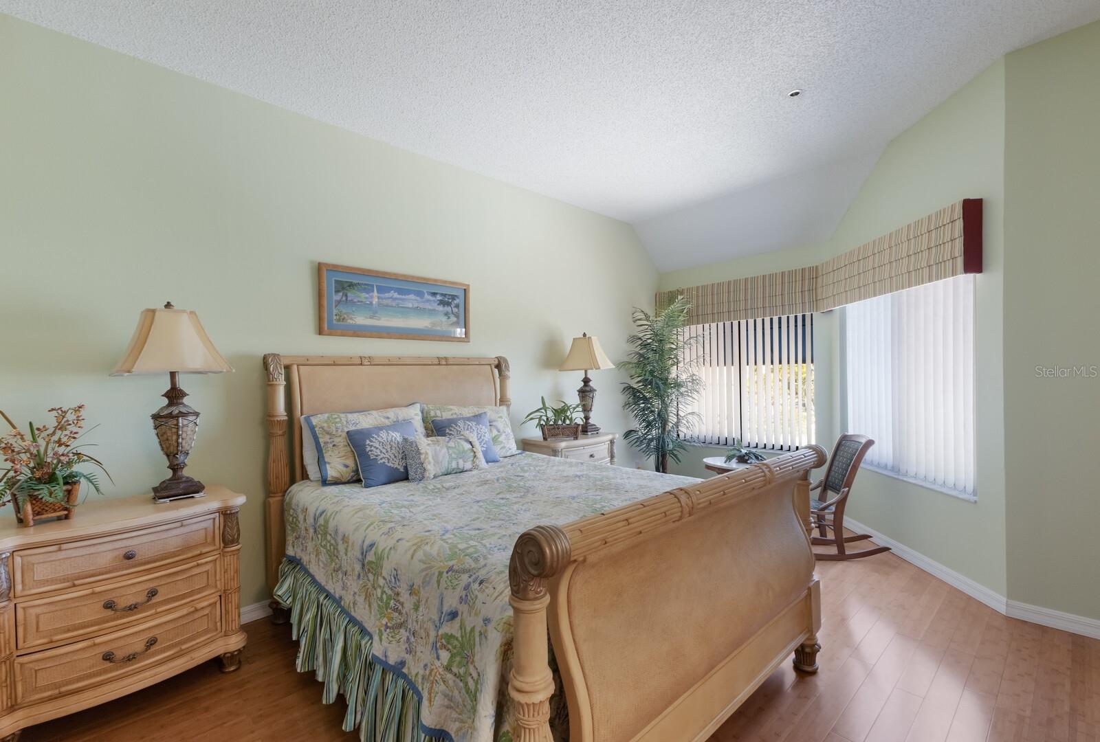 1912 HARBOURSIDE DR #602, LONGBOAT KEY, FL, 34228