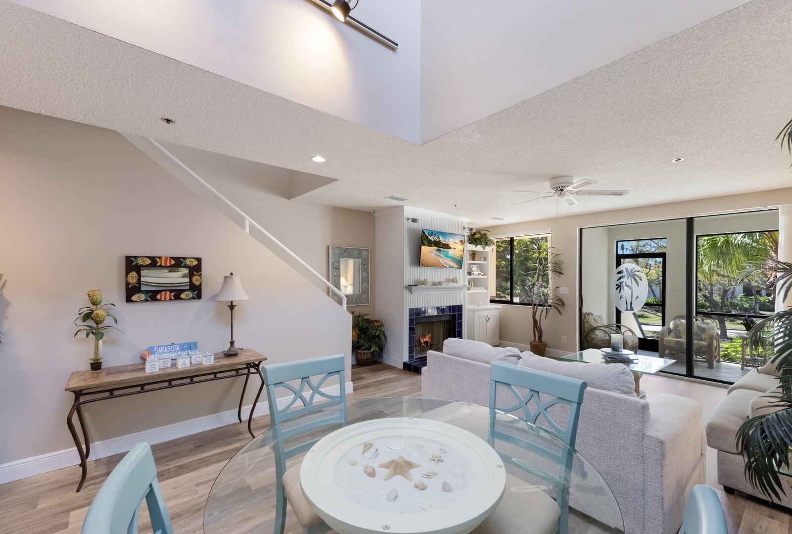 1912 HARBOURSIDE DR #602, LONGBOAT KEY, FL, 34228